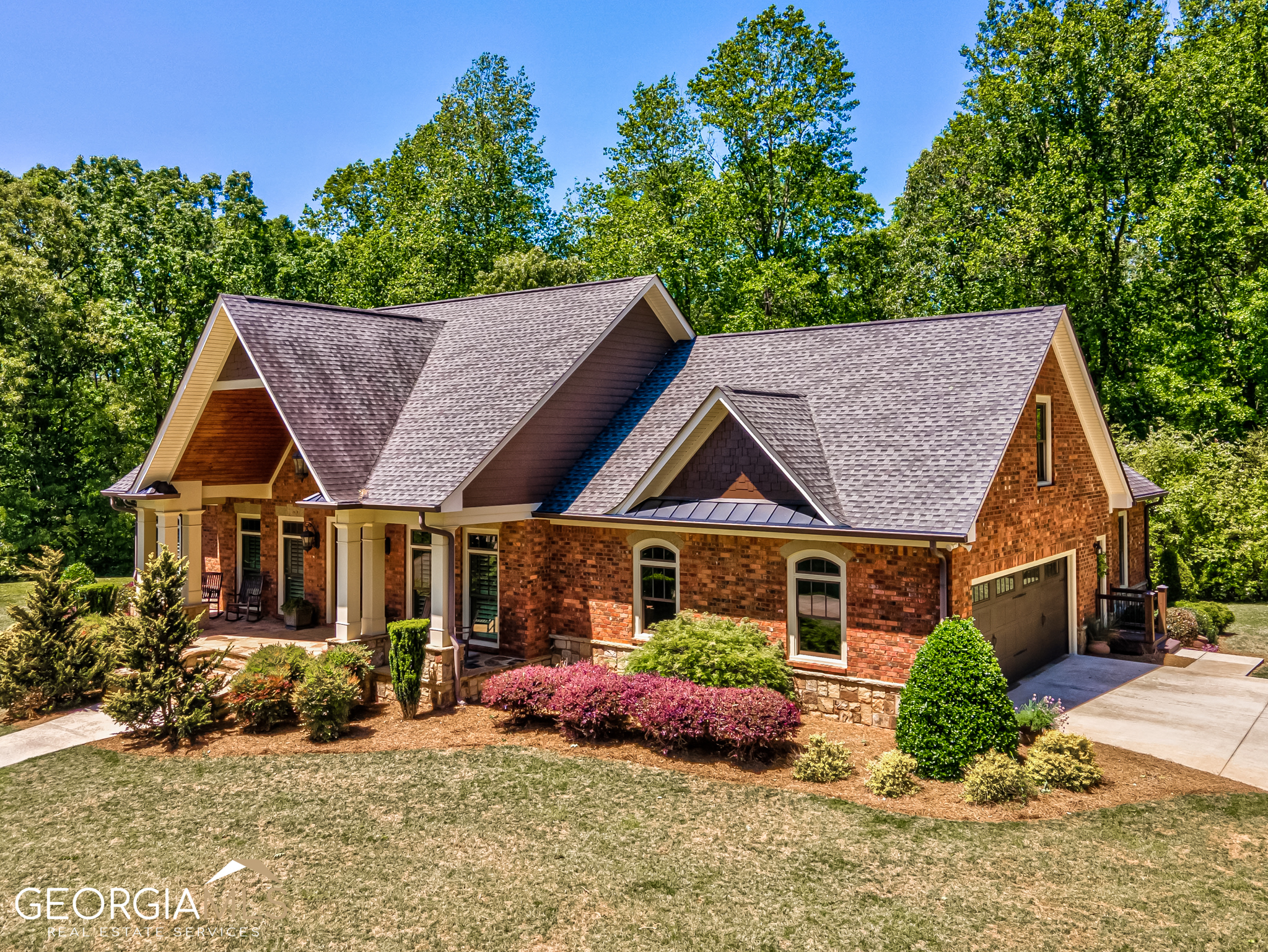 Property Photo: 8820 Lula Road GA 30506