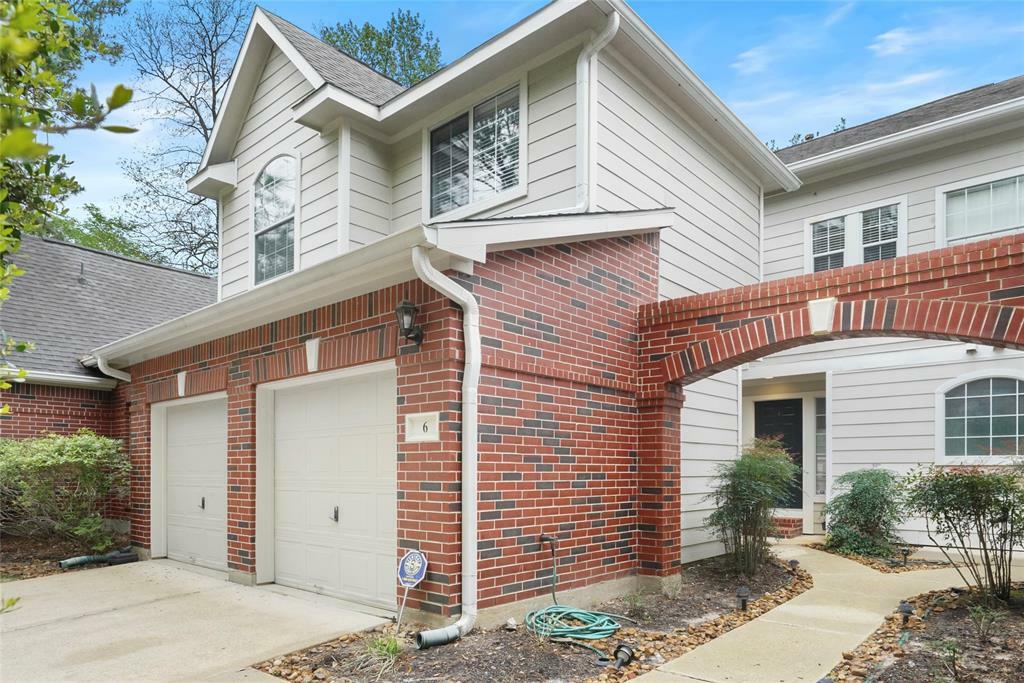 Property Photo: 6 Piper Trace TX 77381