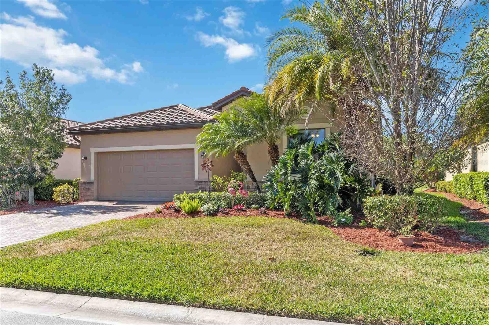 Property Photo:  6866 Willowshire Way  FL 34212 