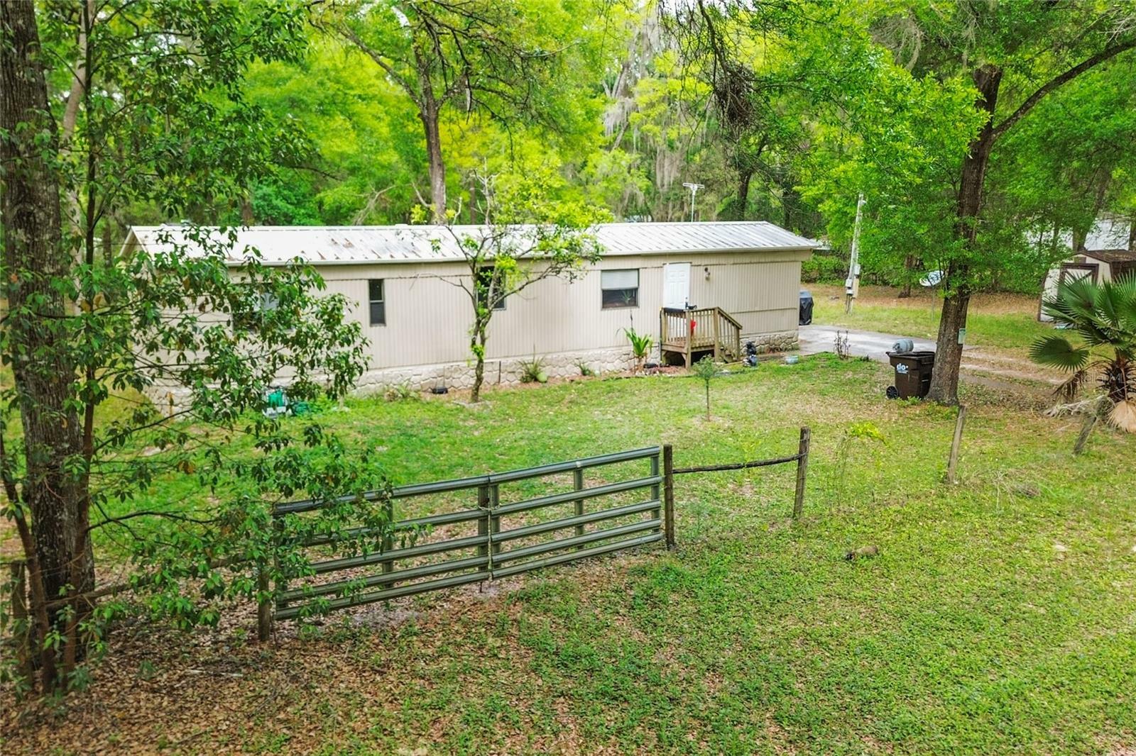 Property Photo:  12098 SE 139th Court  FL 32179 