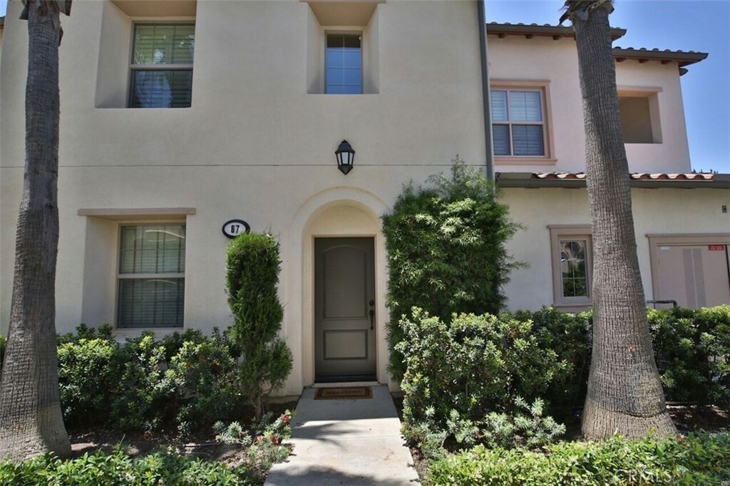 Property Photo: 67 Nature CA 92620