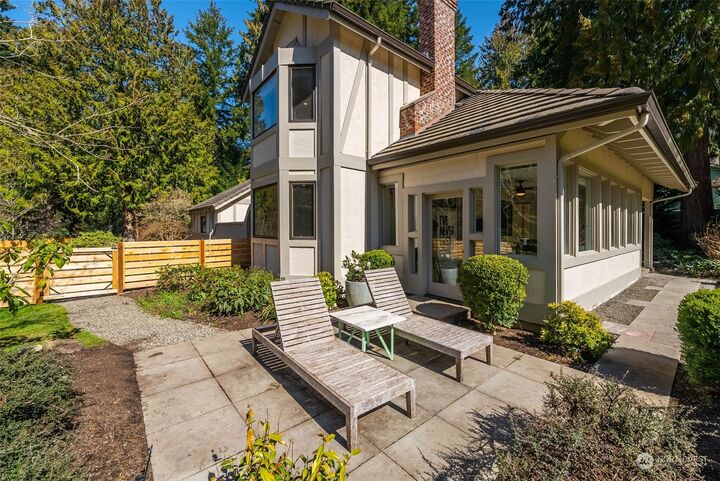 Property Photo: 8600 Ma And Pa Lane NE WA 98110