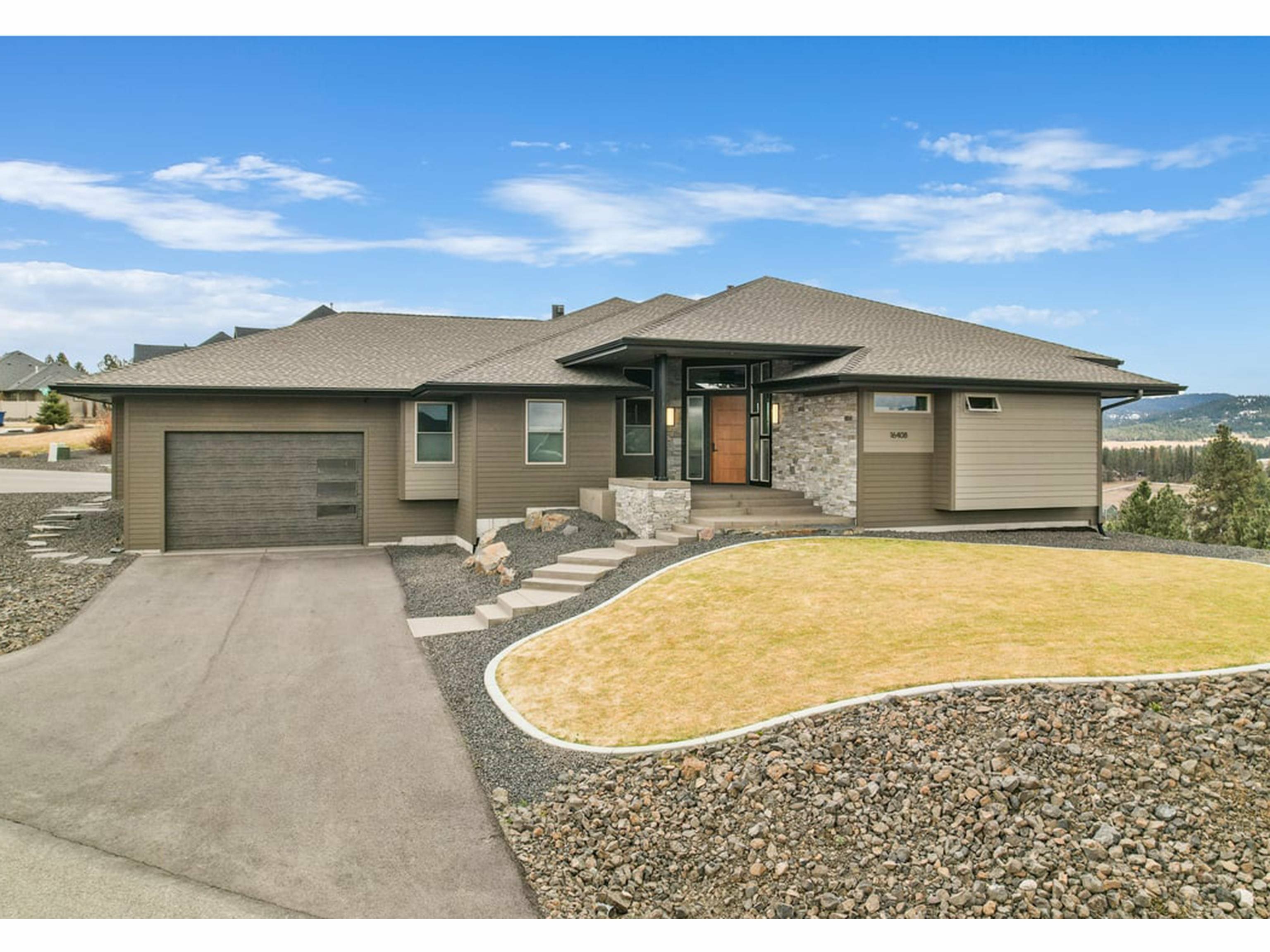 Property Photo: 16408 E 26 Ln WA 99037