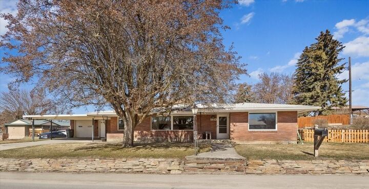 1113 E Hawthorne Ave  Colville WA 99114 photo