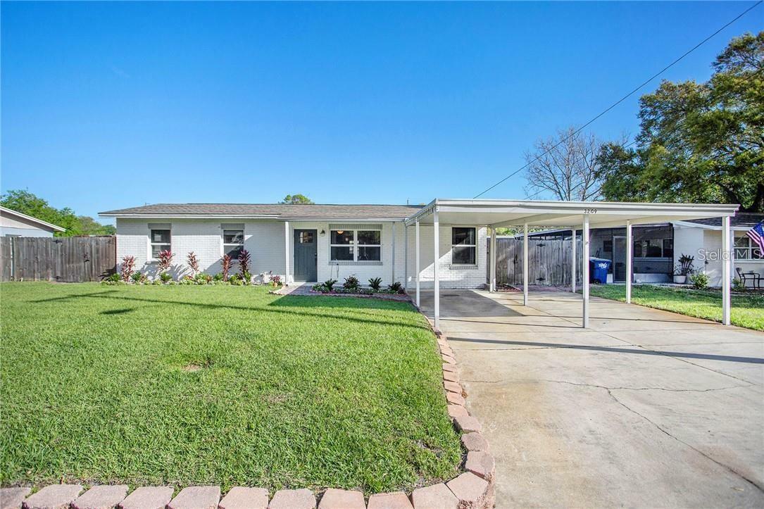 Property Photo:  3209 W Tyson Avenue  FL 33611 