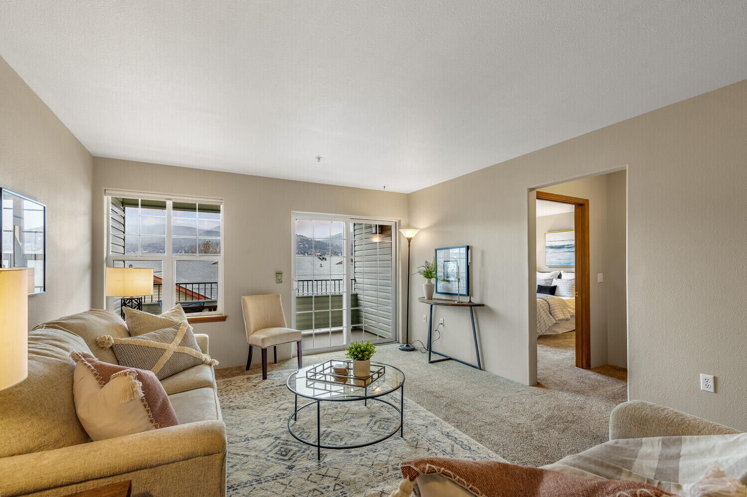 Property Photo:  933 Mountain Meadows Circle  OR 97520 