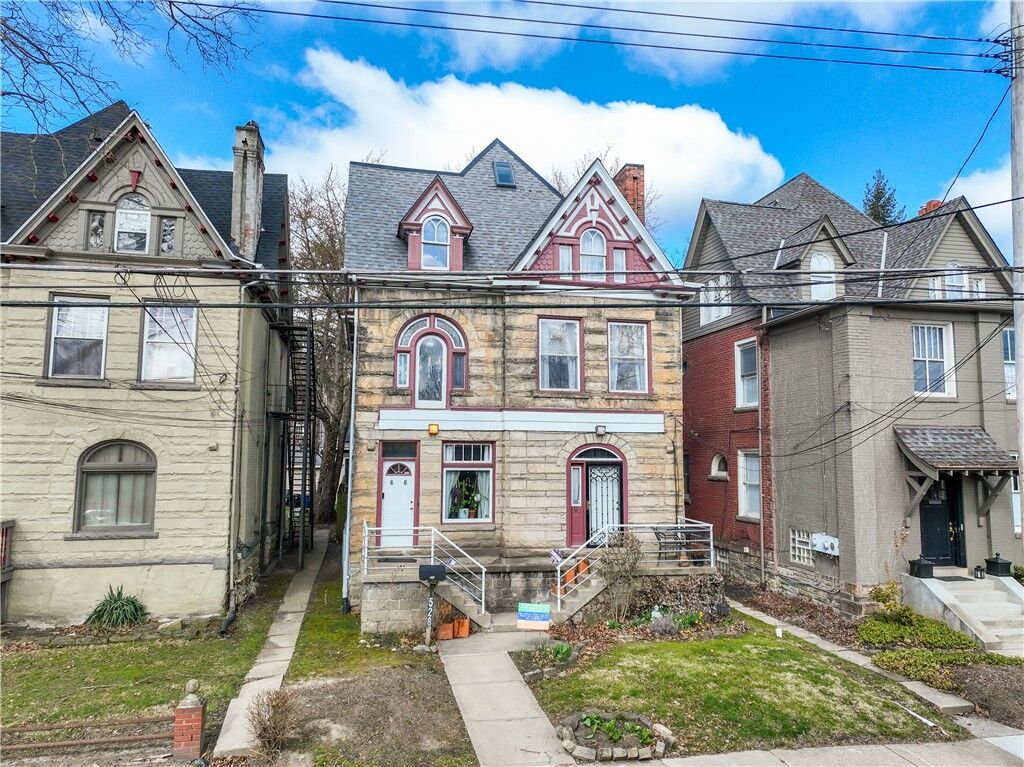 Property Photo:  528 E End Ave  PA 15221 