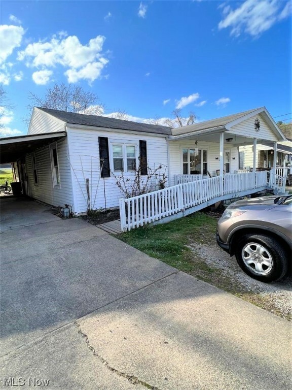 512 Victoria Avenue  Parkersburg WV 26101 photo