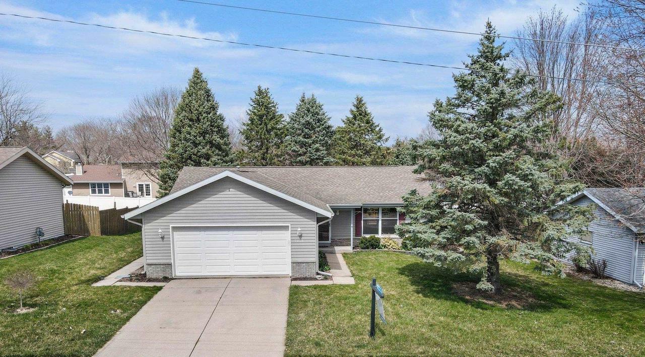 Property Photo:  2838 Mineral Point Avenue  WI 53548 