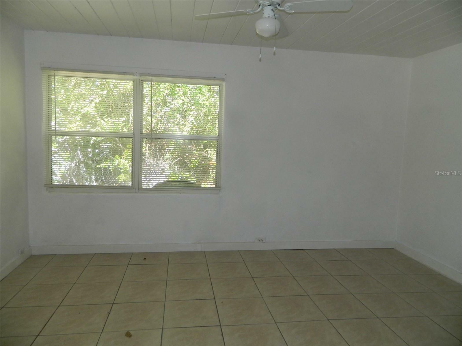 Property Photo:  315 E Maple Street  FL 34266 