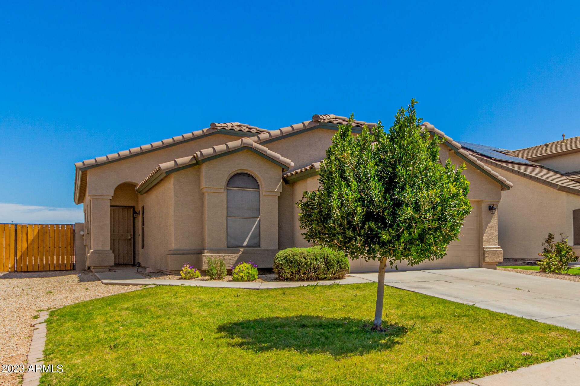 Property Photo:  2227 S Peppertree Drive  AZ 85295 