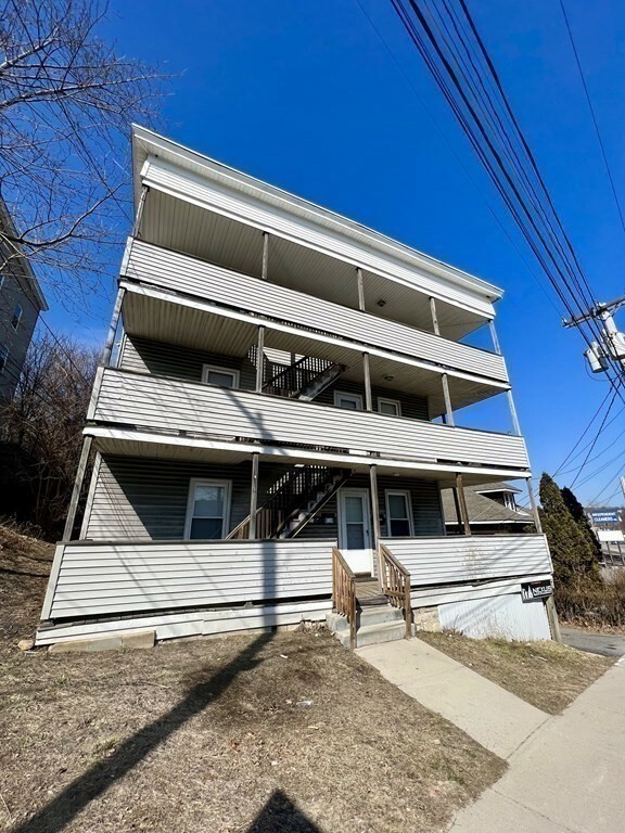 Property Photo:  5 Wallace Rd  MA 01420 