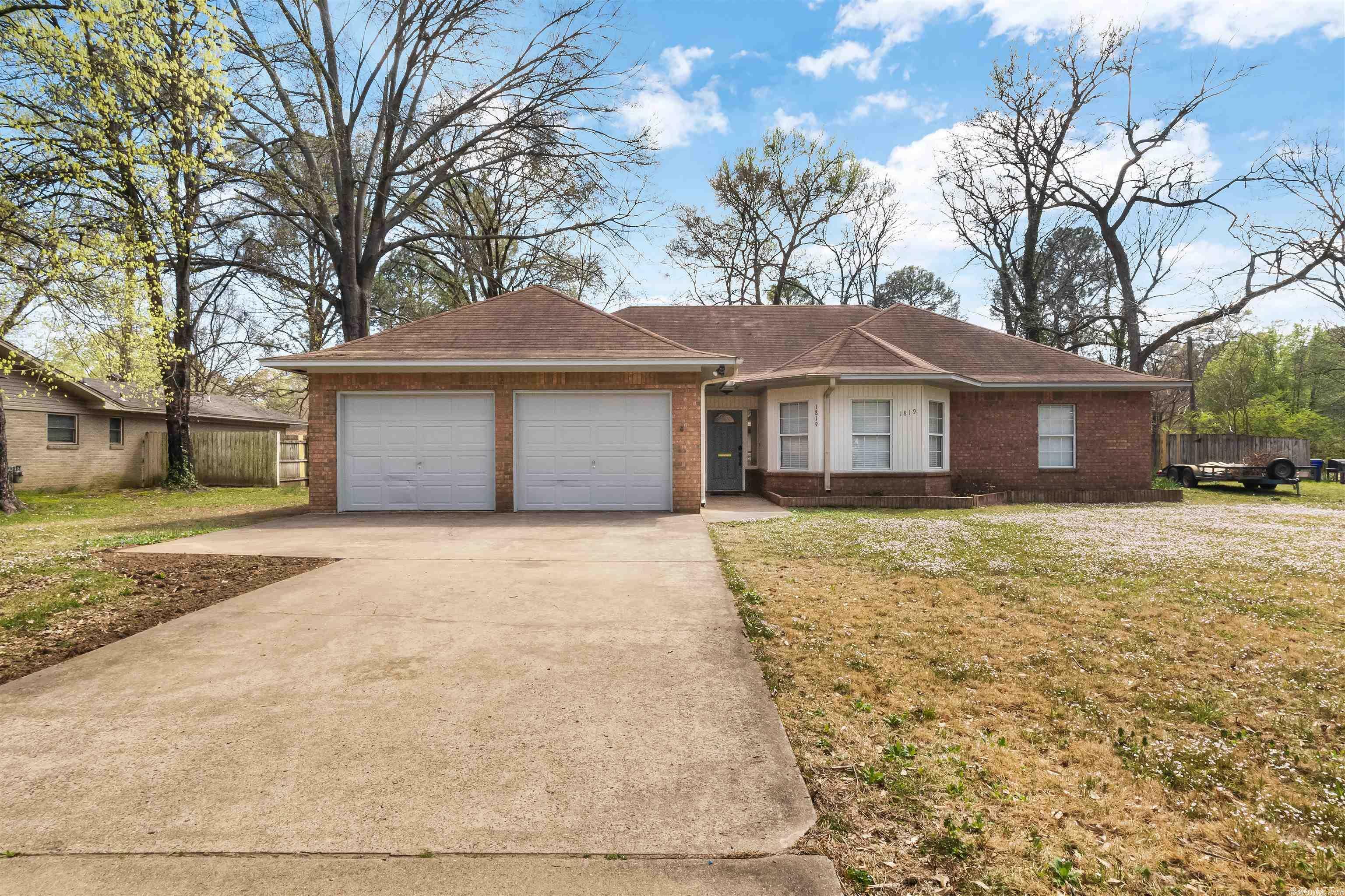 Property Photo:  1819 Simms Street  AR 72034 