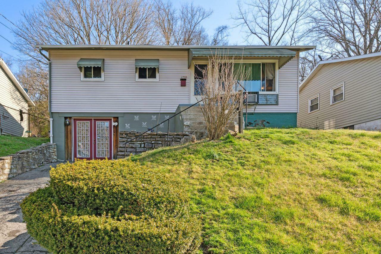 Property Photo:  1730 Monterey Ct  OH 45223 