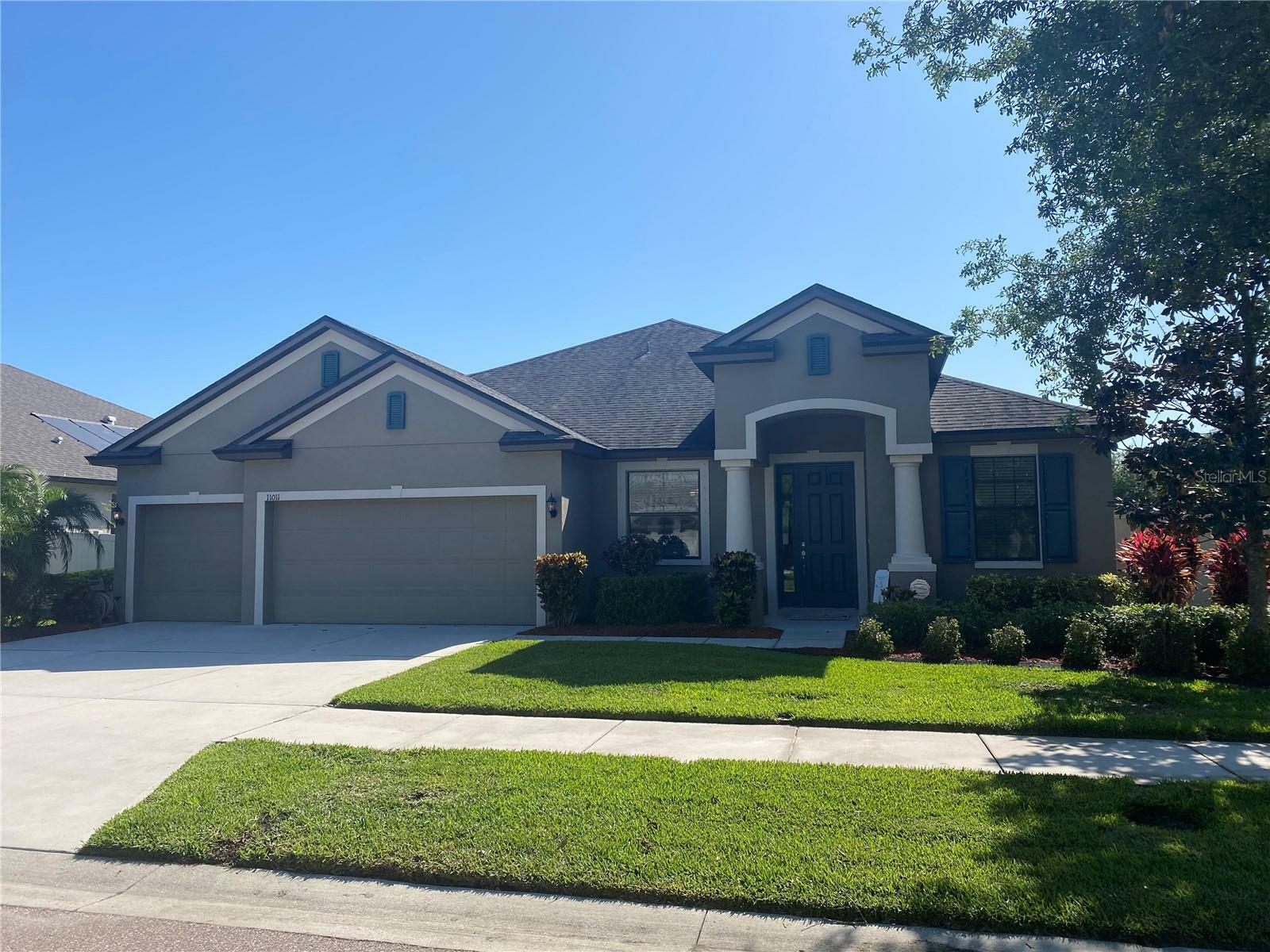 Property Photo: 11011 Brahman Ranch Circle FL 33578
