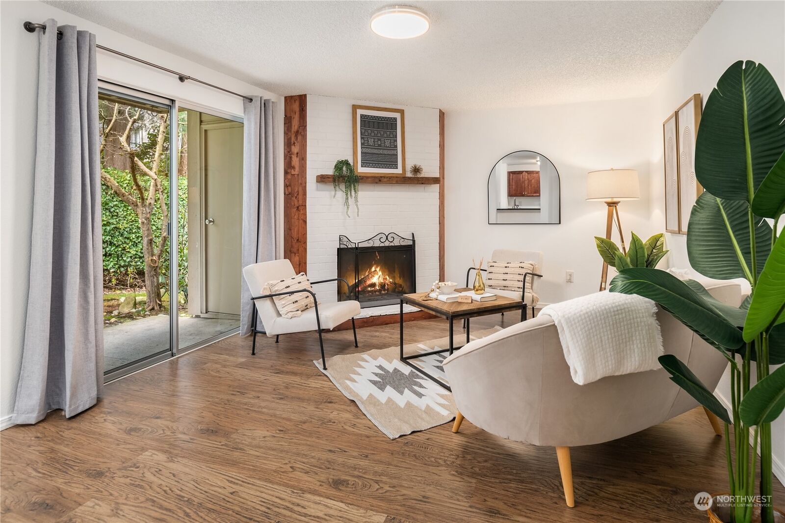 Property Photo:  17527 149th Avenue SE B-4  WA 98058 