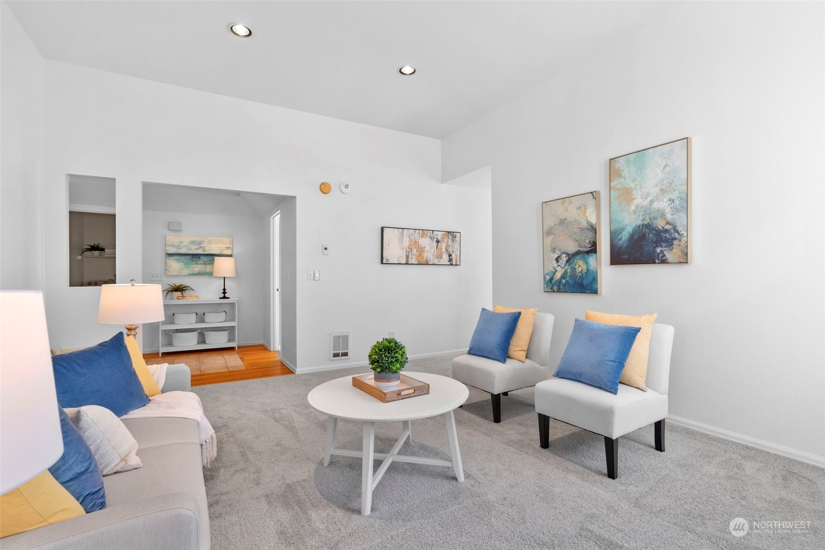 Property Photo: 9009 Avondale Road NE M226 WA 98052