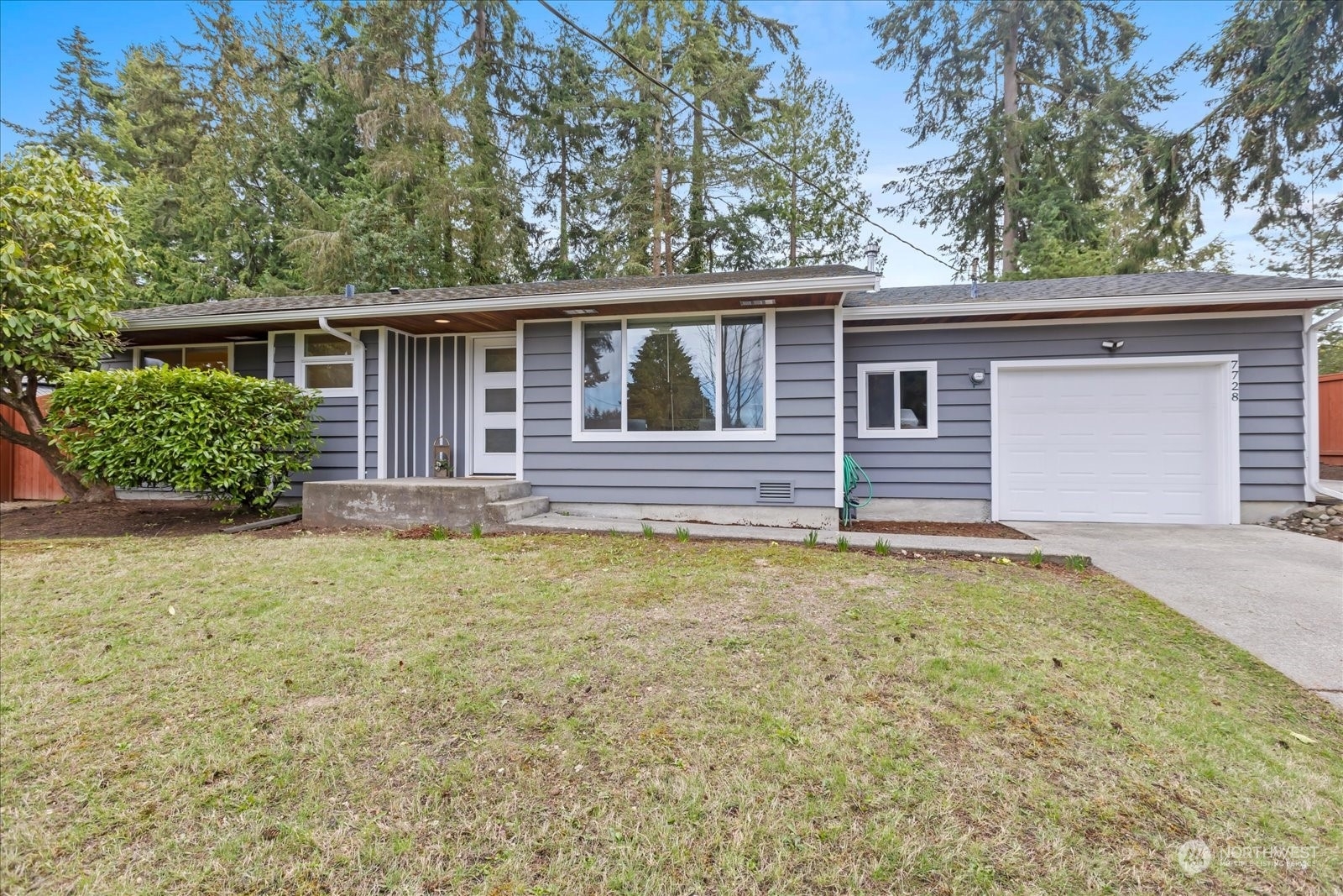 Property Photo:  7728 191st Street SW  WA 98026 