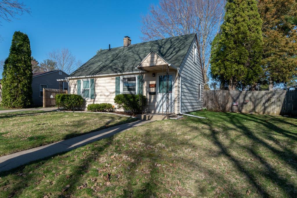 Property Photo: 1024 North Walnut St WI 53548