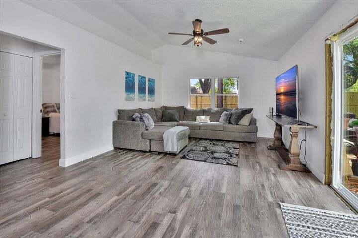 Property Photo:  1035 Seminole Creek Drive  FL 32765 