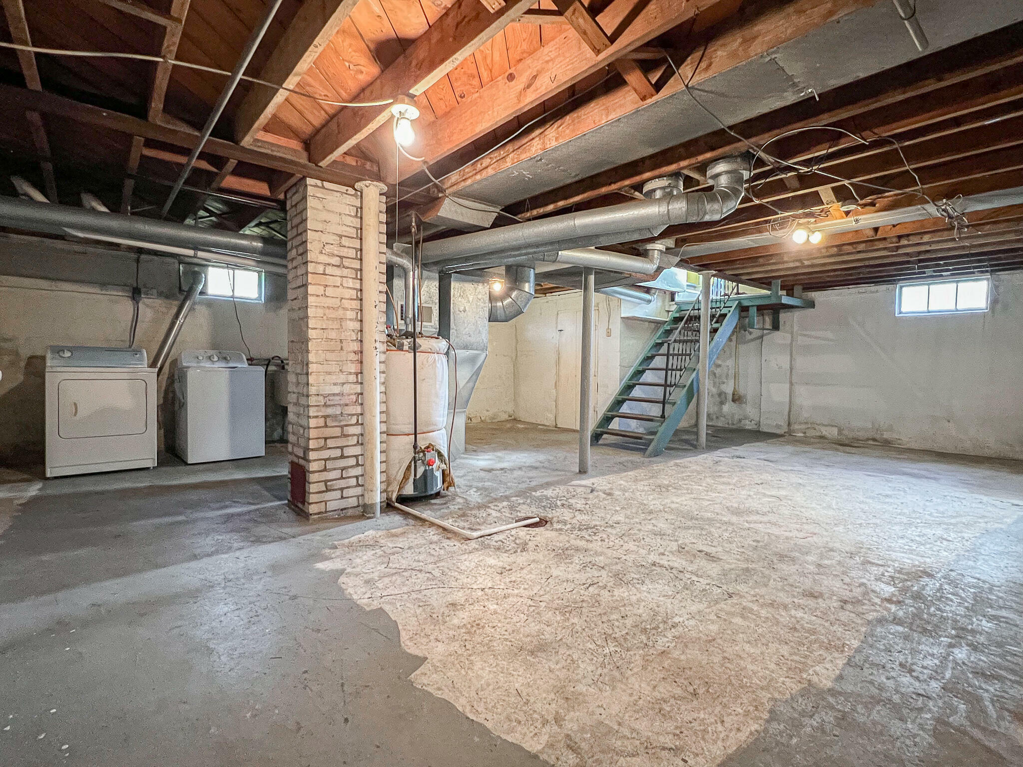 Property Photo:  112 Sherwood Street  MI 49047 