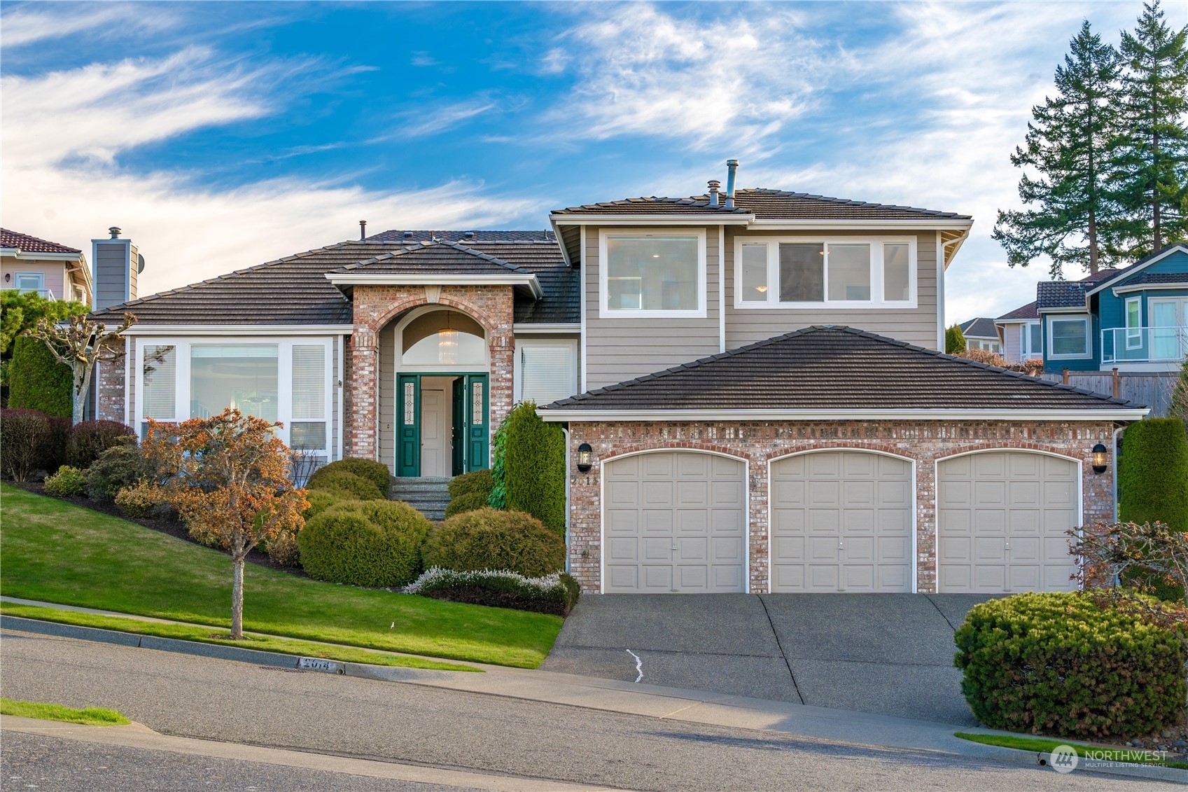 Property Photo:  2014 Hillside Drive NE  WA 98422 