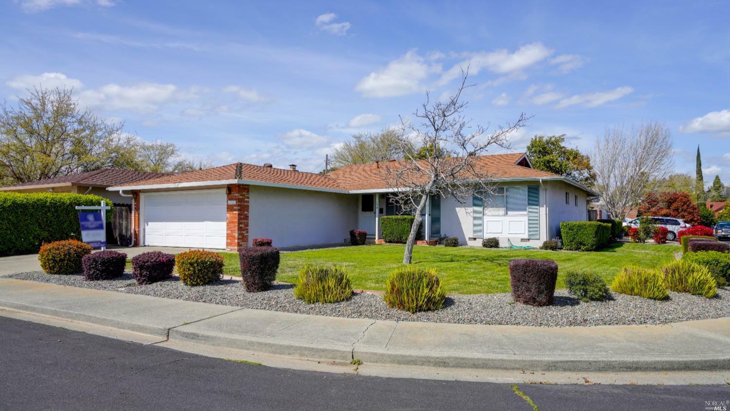 130 Donner Drive  Vacaville CA 95687 photo