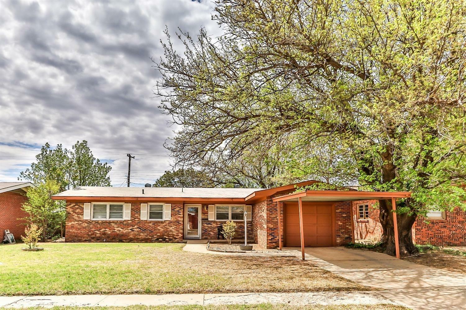 Property Photo:  5017 45th Street  TX 79414 