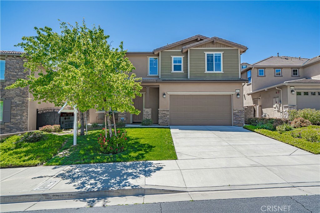 Property Photo:  28925 Buena Vista Court  CA 91354 