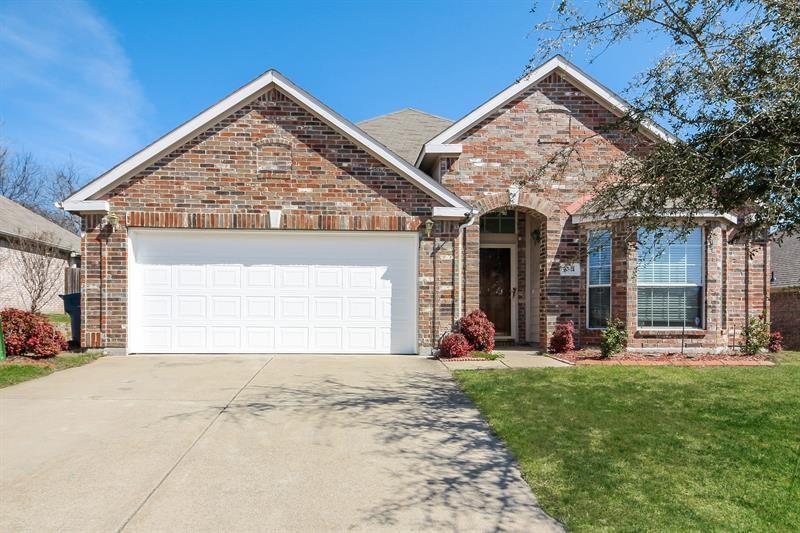 Property Photo: 5814 Blue Oak Drive TX 75043