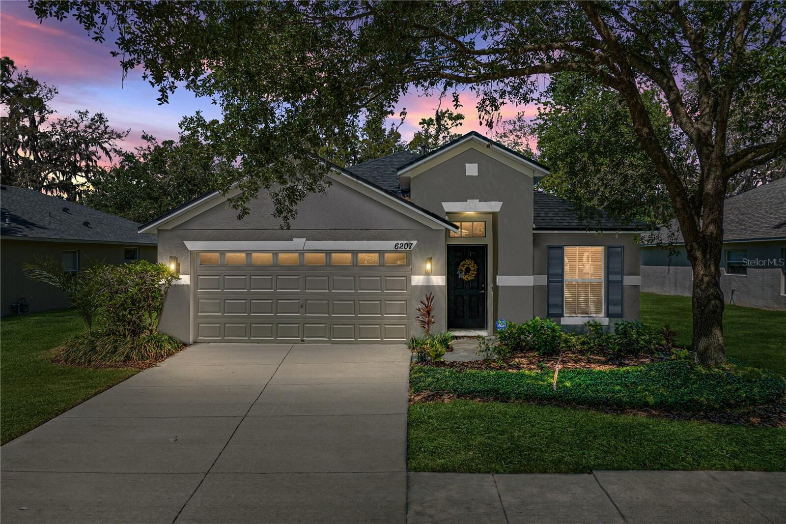 Property Photo: 6207 Gannetdale Drive FL 33547