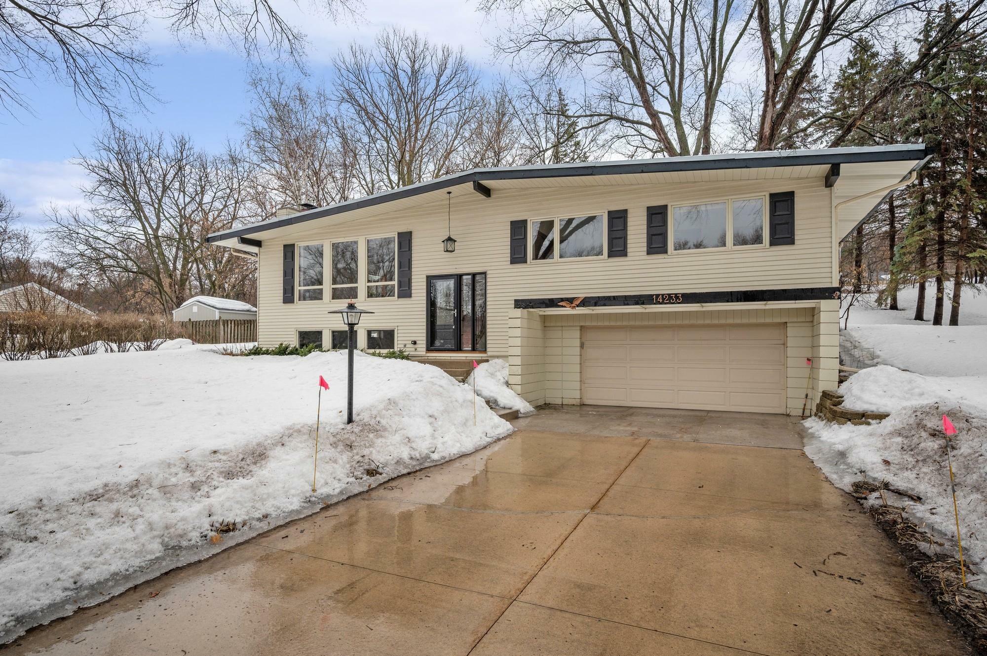 Property Photo: 14233 Prince Place MN 55345