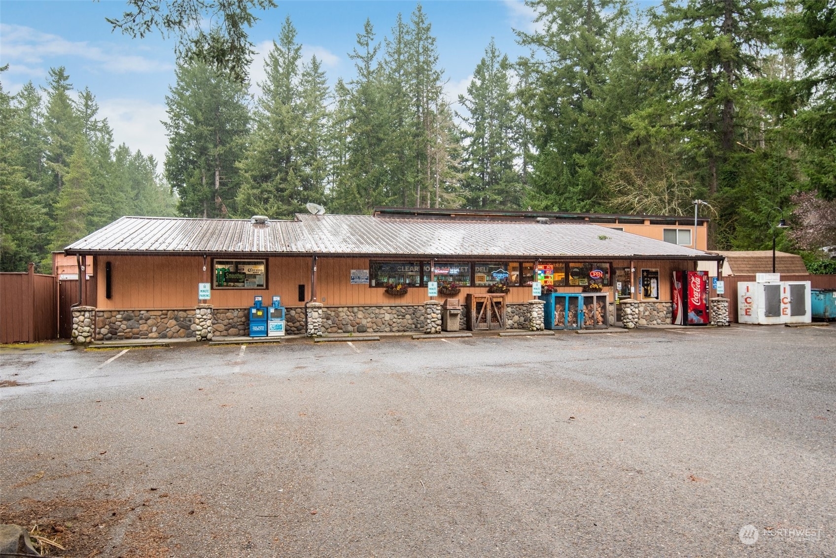 Property Photo:  18702 SE Rampart Lane  WA 98597 