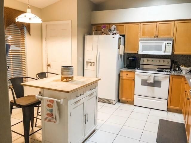 Property Photo:  11855 Clair Pl  FL 34711 