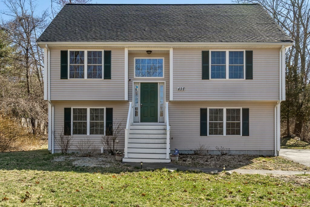 Property Photo:  498 Chestnut Hill Rd  MA 01529 