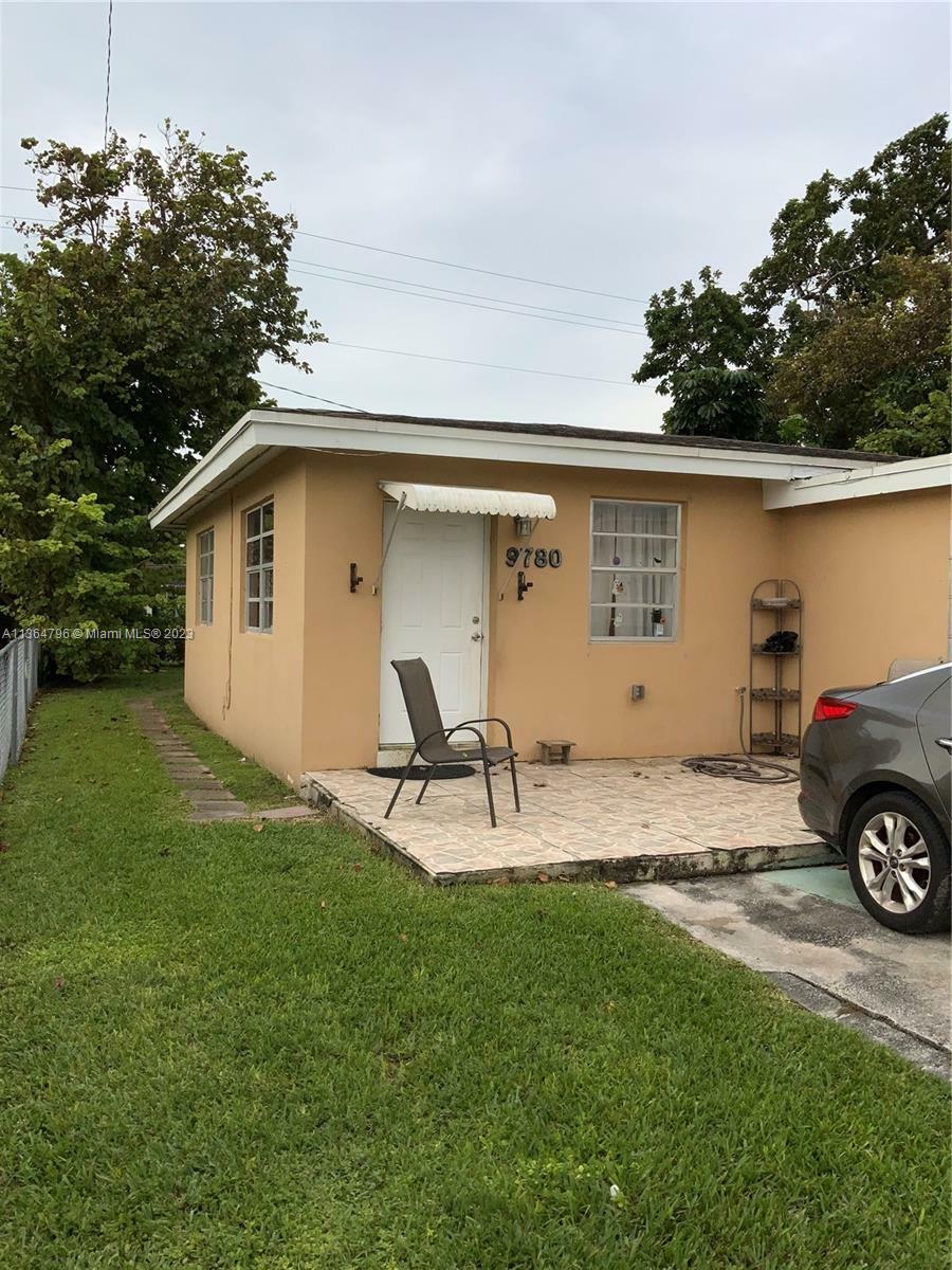 Property Photo:  9780 Jamaica Dr  FL 33189 