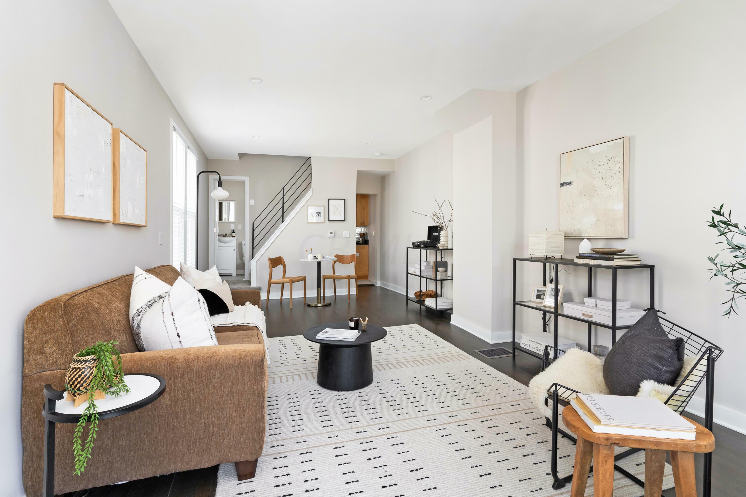 Property Photo: 798 Bruck Street OH 43206