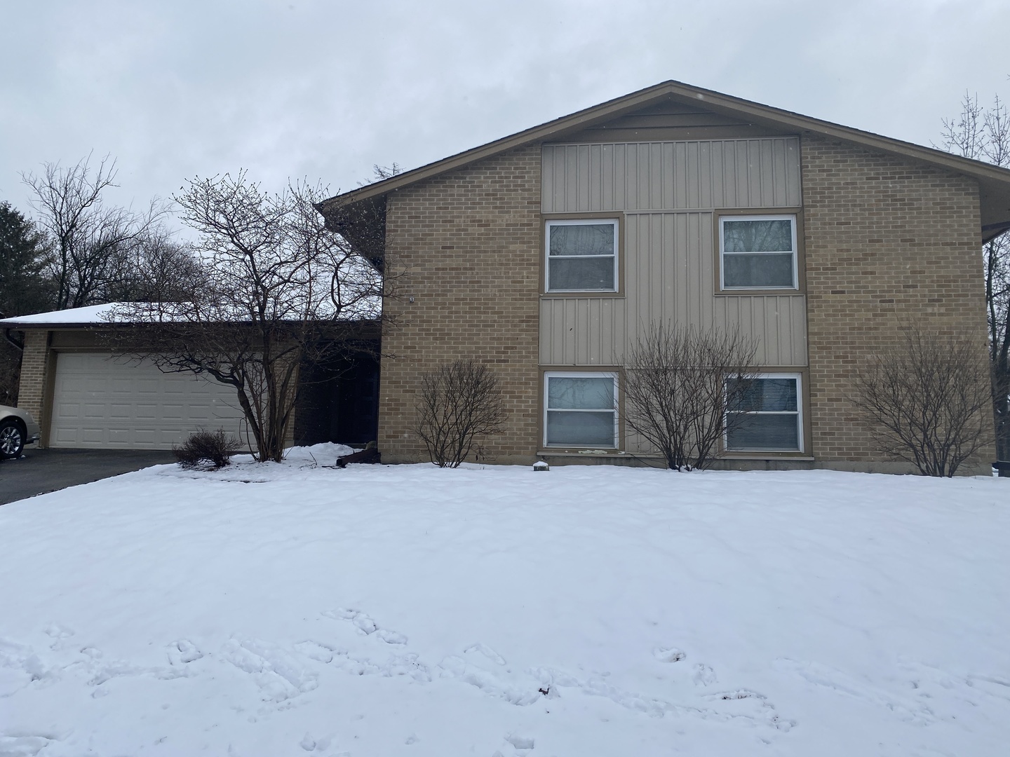 Property Photo:  532 Concord Lane  IL 60440 