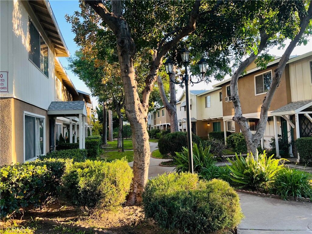 Property Photo: 659 E Matchwood Place 121 CA 91702