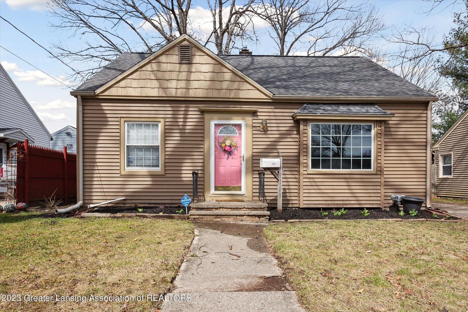 Property Photo: 1410 Loraine Avenue MI 48910