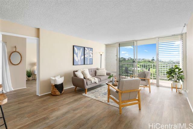 98-715 Iho Place 4703  Aiea HI 96701 photo