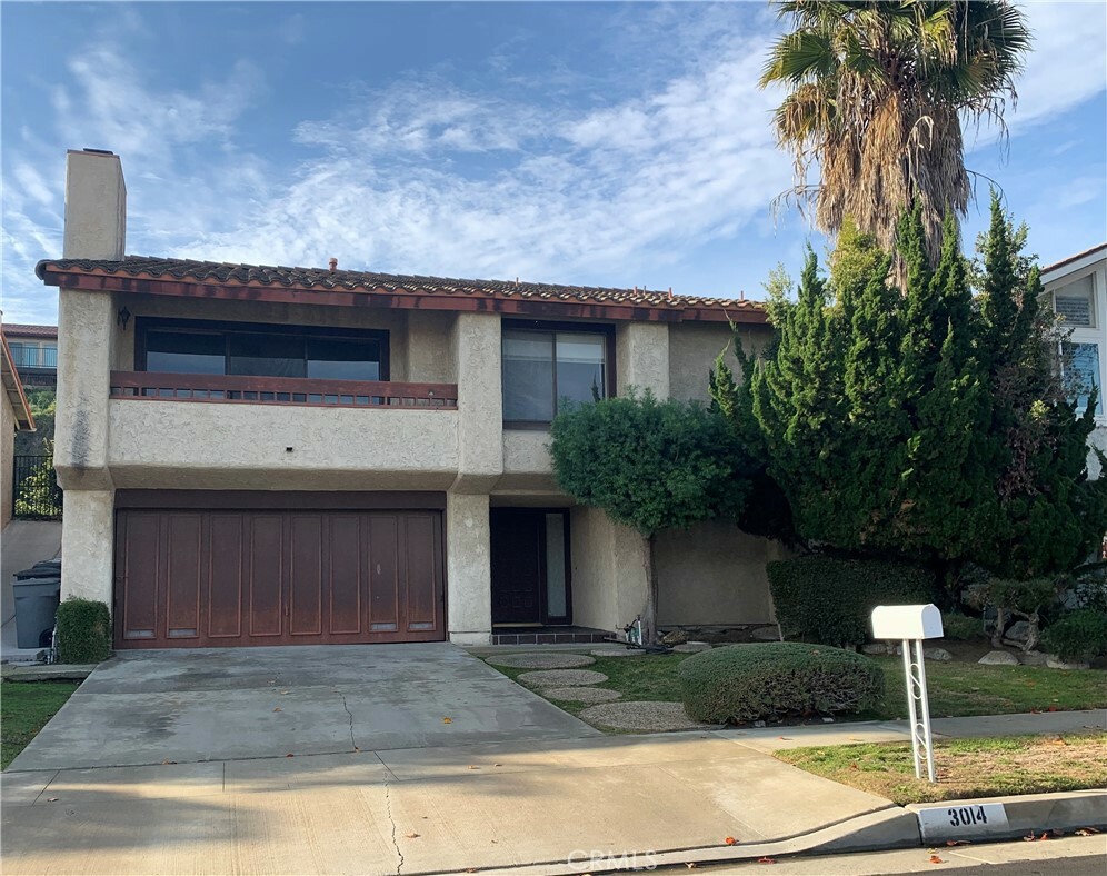 Property Photo:  3014 Oakwood Lane  CA 90505 