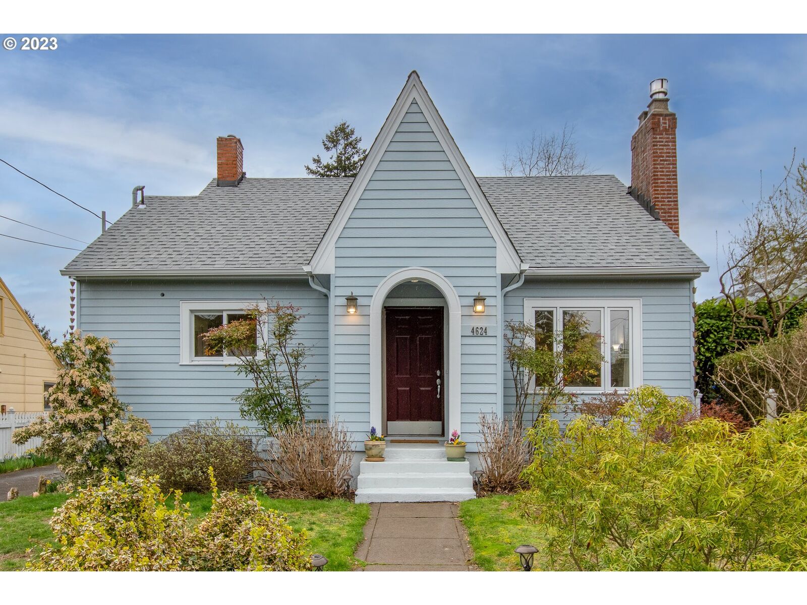 Property Photo:  4624 NE 36th Ave  OR 97211 