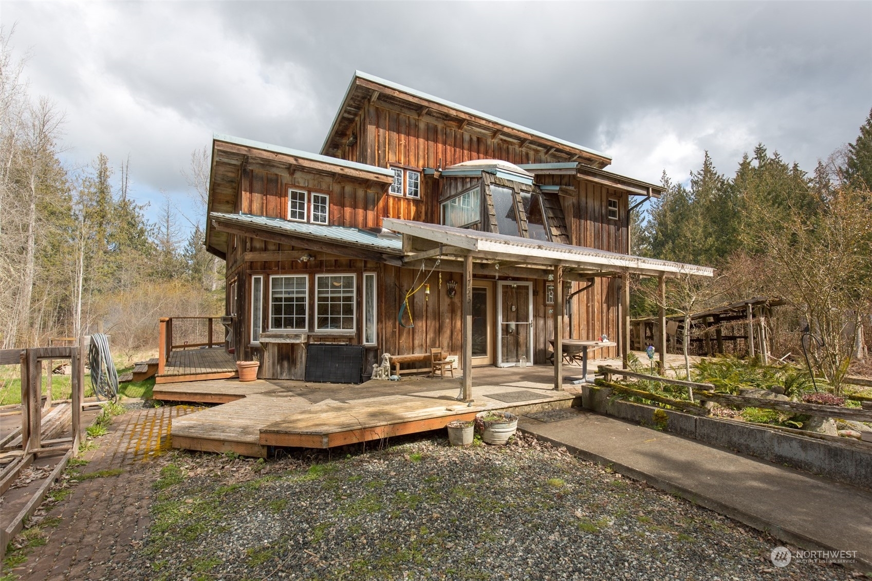 Property Photo:  1753 Hooker Road  WA 98382 