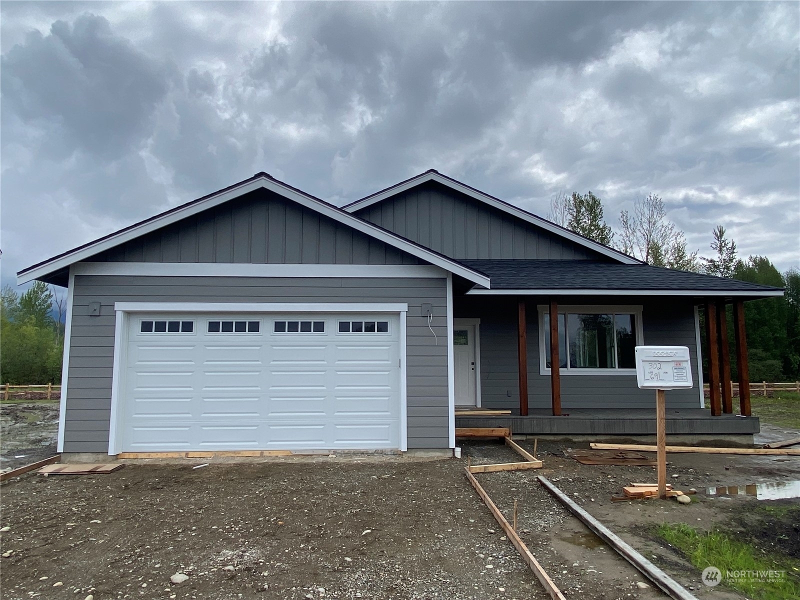 Property Photo: 302 Daybreak Lane WA 98276