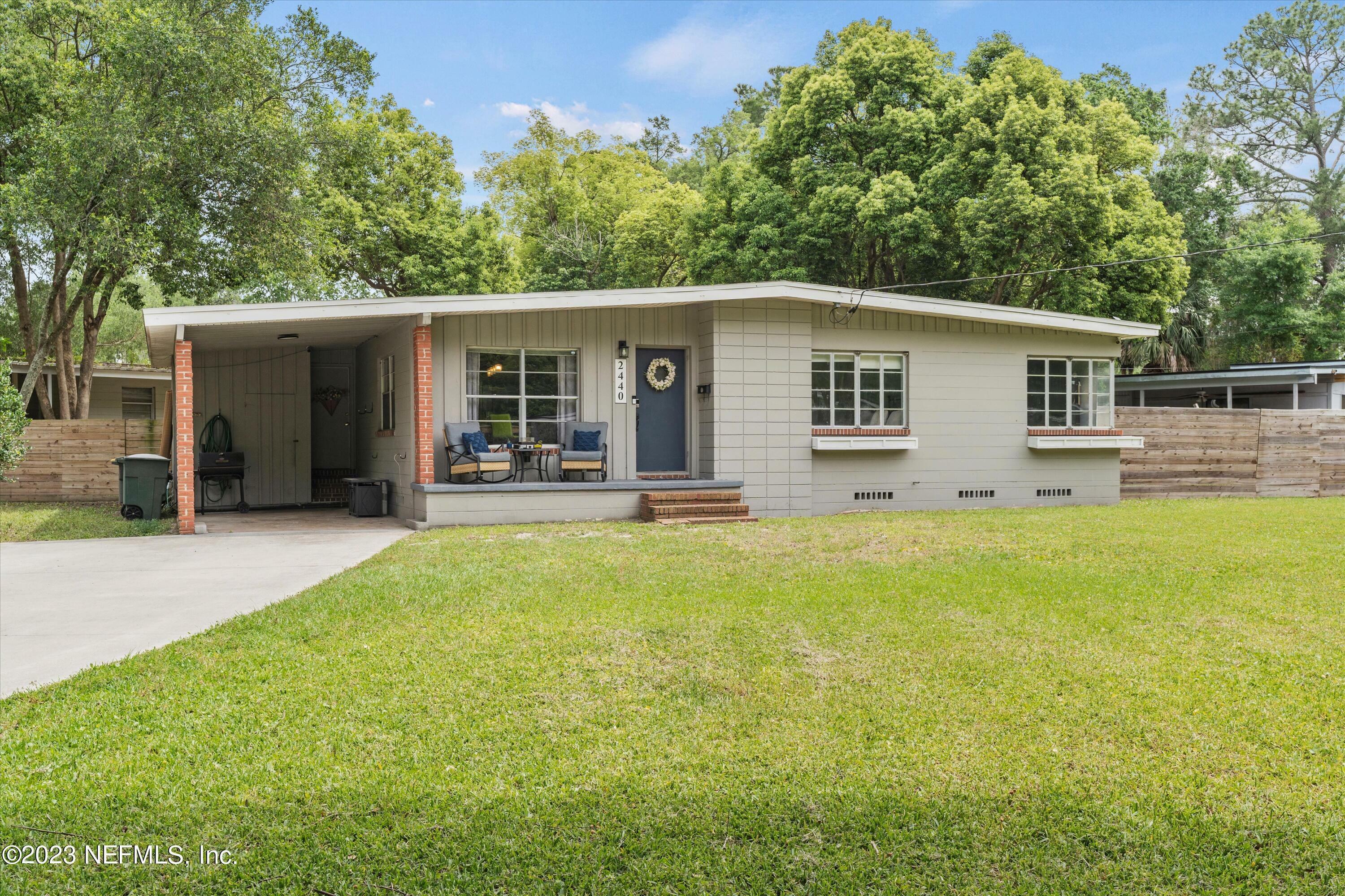 Property Photo:  2440 Patsy Anne Drive  FL 32207 