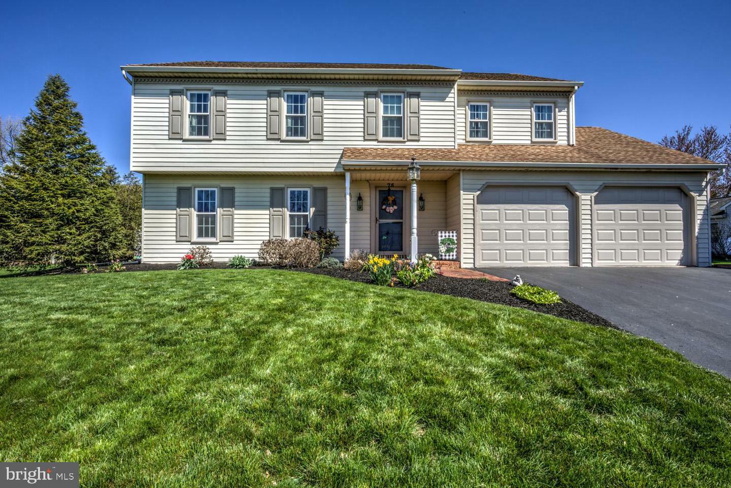 Property Photo:  75 Rosewood Drive  PA 17508 