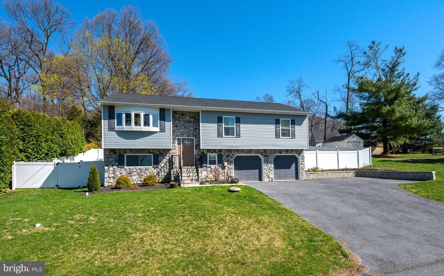 Property Photo:  34 Woodside Avenue  PA 19560 