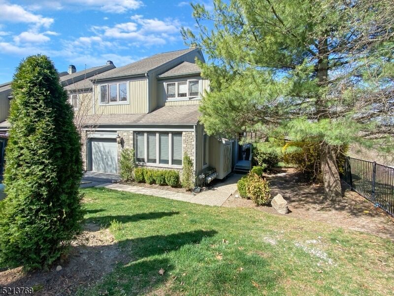 Property Photo:  322 Vista View Dr  NJ 07430 