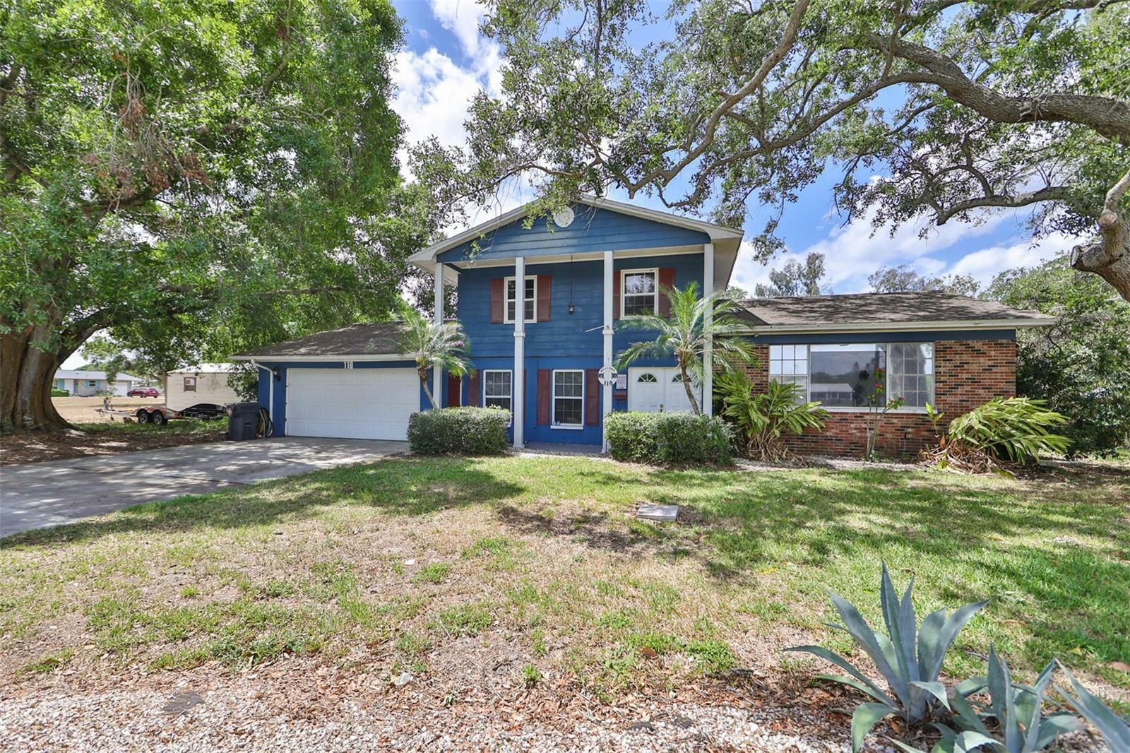 Property Photo:  118 2nd Street NW  FL 33570 